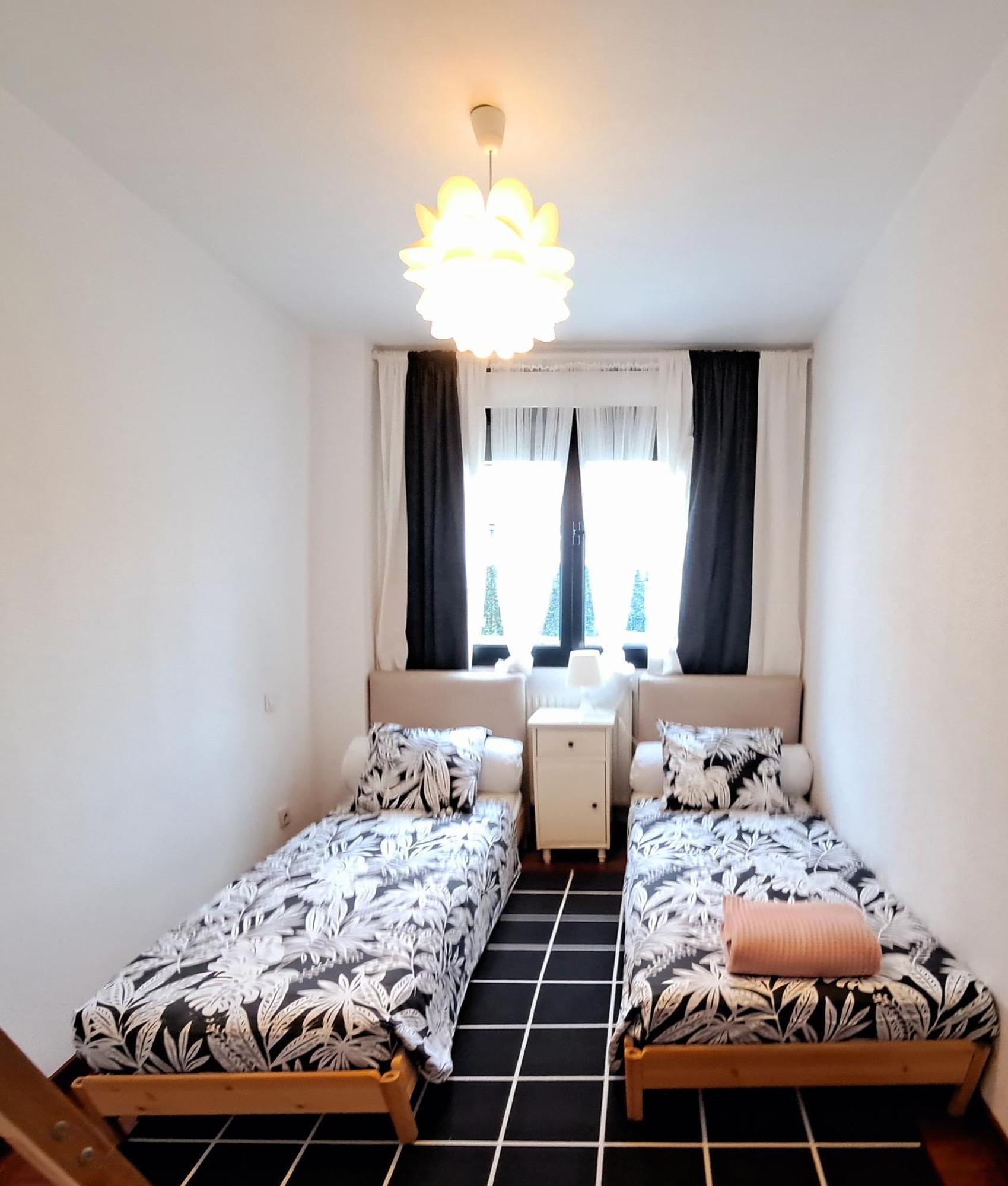 Castro Costa Norte Apartamento Jardin Garaje 乌迪亚莱斯堡 外观 照片